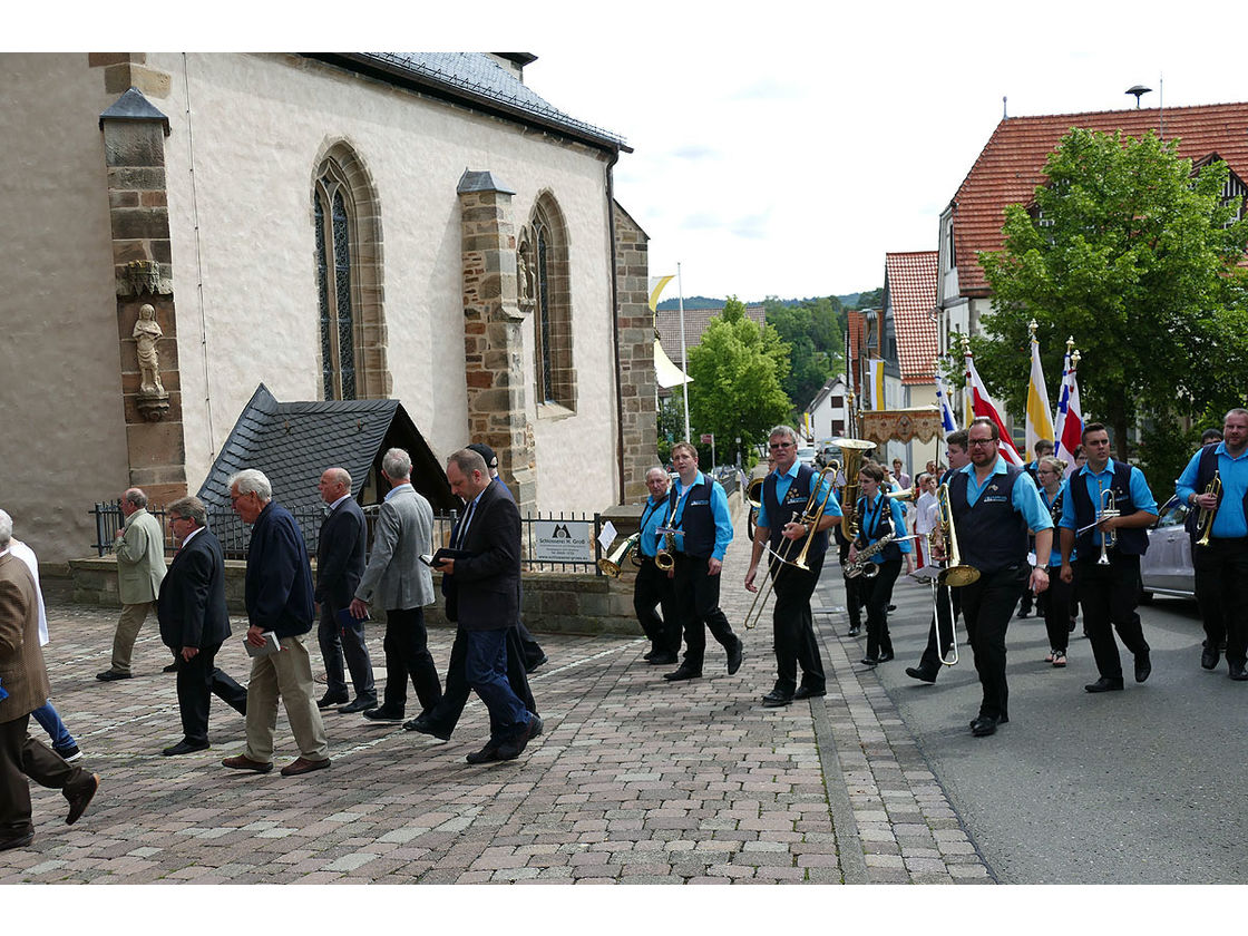 Bittprozession am Pfingstmontag (Foto: Karl-Franz Thiede)